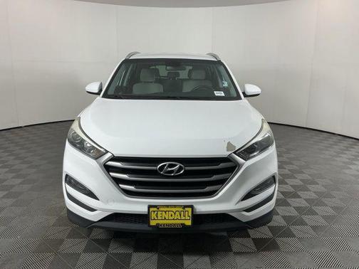 Dazzling White 2018 Hyundai TUCSON SEL