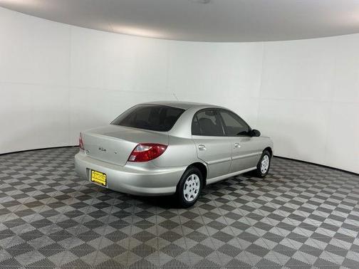 Light Gold 2001 Kia Rio Base