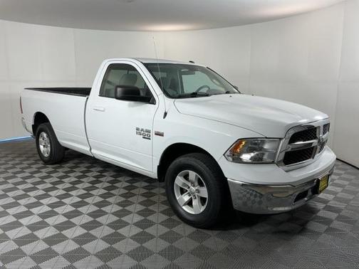 2019 RAM 1500 SLT