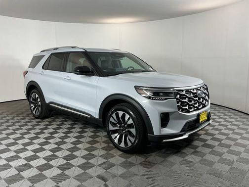 Space White Metallic 2026 Ford Explorer Platinum