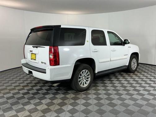 Summit White 2009 GMC Yukon Hybrid Base