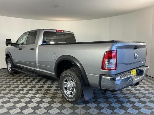 2024 RAM 3500 Tradesman Crew Cab 4x4 8' Box