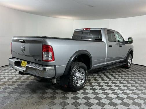 2024 RAM 3500 Tradesman Crew Cab 4x4 8' Box
