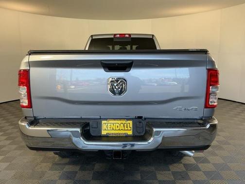 2024 RAM 3500 Tradesman Crew Cab 4x4 8' Box