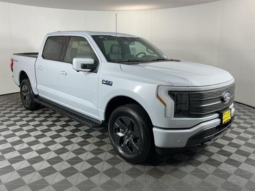 2025 Ford F-150 Lightning LARIAT