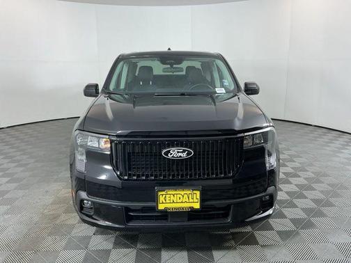 Shadow Black 2025 Ford Maverick Lobo Standard