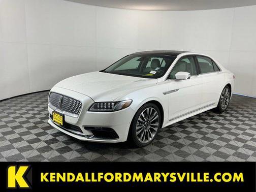 White Platinum 2017 Lincoln Continental Reserve