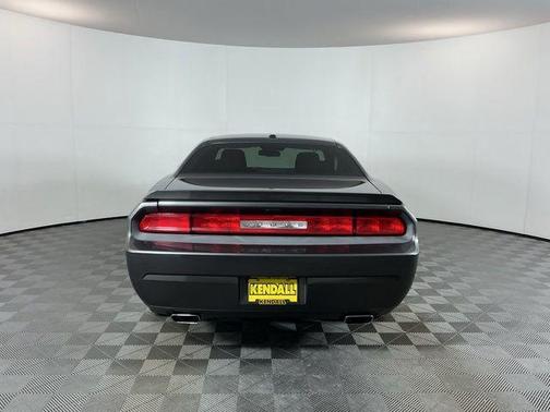 Granite Crystal Metallic Clearcoat 2014 Dodge Challenger R/T