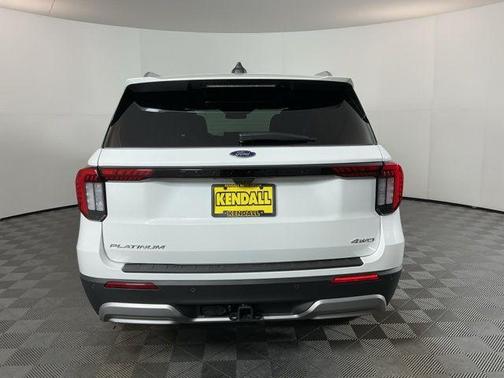 Star White Metallic Tri-Coat 2026 Ford Explorer Platinum