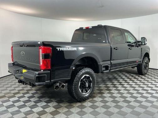 Agate Black Metallic 2026 Ford F-250 Lariat