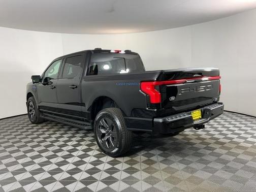 2025 Ford F-150 Lightning LARIAT