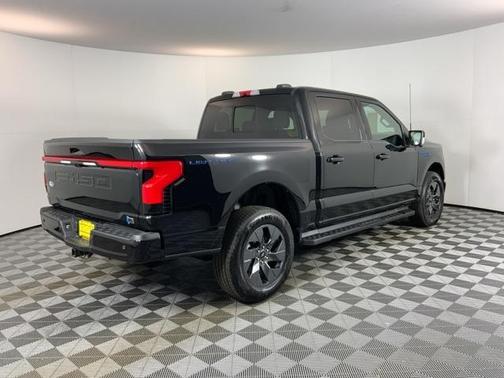 2025 Ford F-150 Lightning LARIAT