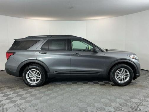 Carbonized Gray Metallic 2026 Ford Explorer Active
