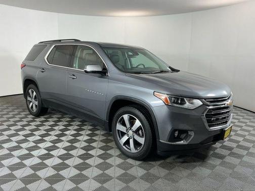 Satin Steel Metallic 2020 Chevrolet Traverse LT Leather