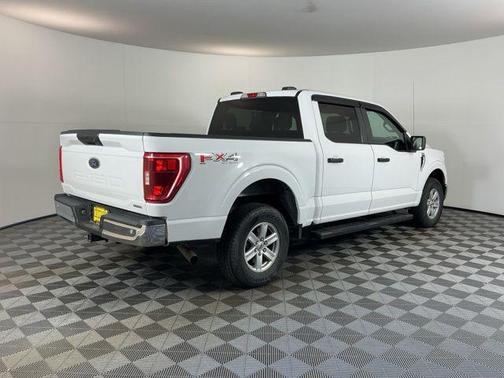 Oxford White 2021 Ford F-150 XLT