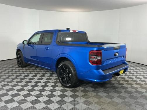 2025 Ford Maverick Lobo Standard