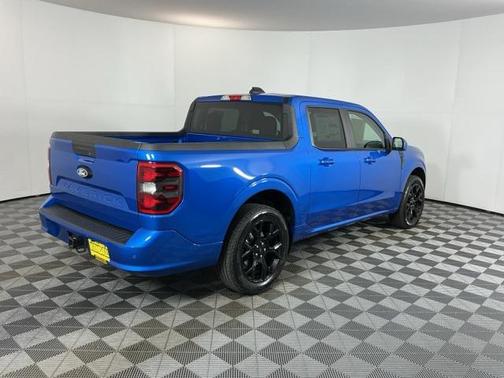 2025 Ford Maverick Lobo Standard