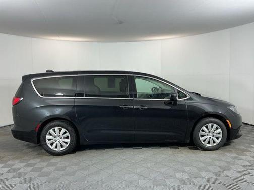 2018 Chrysler Pacifica L