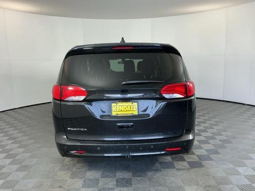 2018 Chrysler Pacifica L