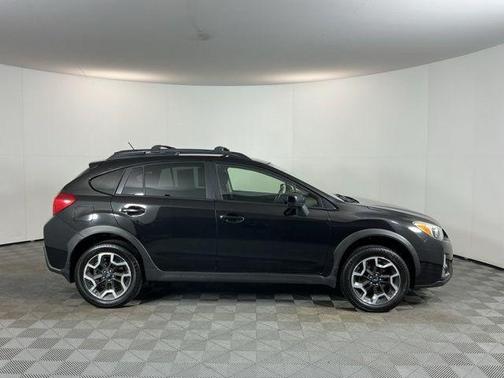 Crystal Black Silica 2016 Subaru Crosstrek 2.0i Premium