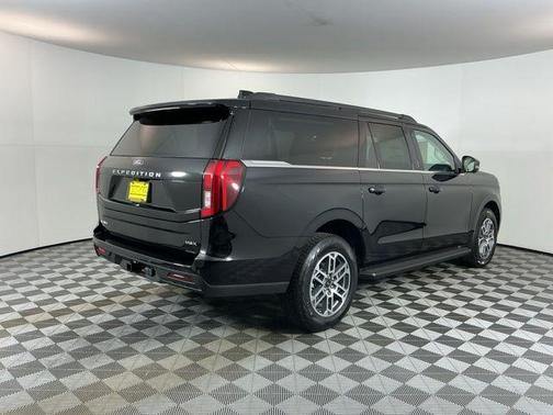 Agate Black Metallic 2026 Ford Expedition Max Active 4x4