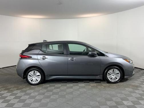 2024 Nissan Leaf S