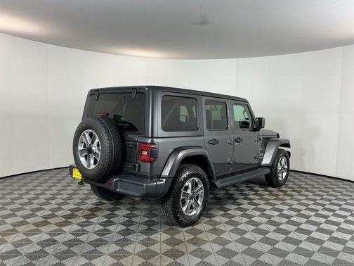 Granite Crystal Metallic Clearcoat 2020 Jeep Wrangler Unlimited Sahara