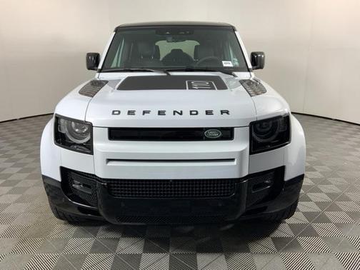 2023 Land Rover Defender 110 V8