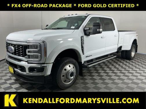 Oxford White 2025 Ford F-450 Lariat