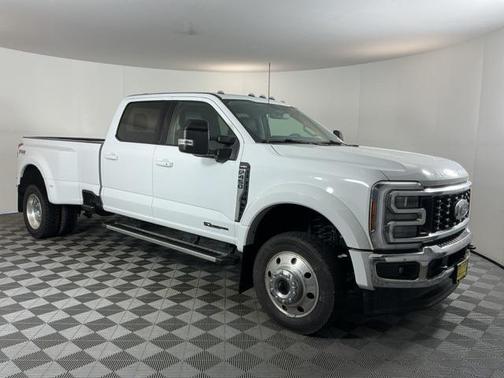 2025 Ford F-450 Lariat
