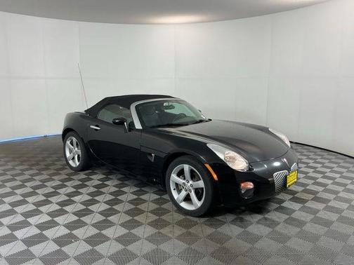 Mysterious Black 2006 Pontiac Solstice Base
