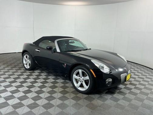 Mysterious Black 2006 Pontiac Solstice Base