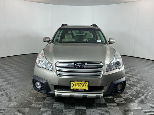 Tungsten Metallic 2014 Subaru Outback 2.5i Limited