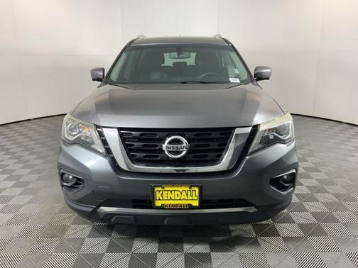 2017 Nissan Pathfinder Platinum