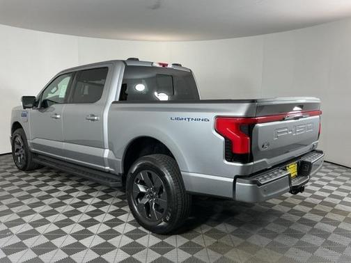 2025 Ford F-150 Lightning LARIAT