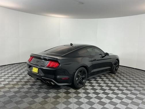 2021 Ford Mustang EcoBoost Premium