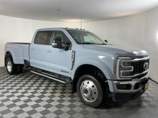 2025 Ford F-450 Lariat