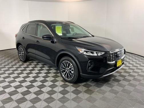 2025 Ford Escape PHEV SE