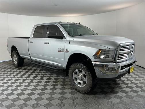 2018 RAM 2500 Big Horn Crew Cab 4x4 8' Box