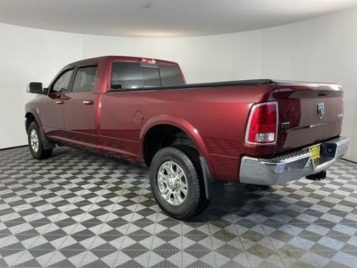 2018 RAM 3500 Laramie Crew Cab 4x4 8' Box