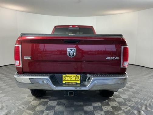 2018 RAM 3500 Laramie Crew Cab 4x4 8' Box