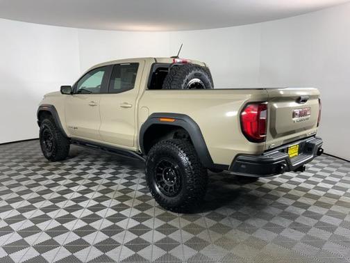 2024 GMC Canyon AT4X