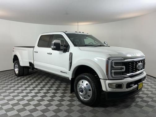 2024 Ford F-450 Platinum