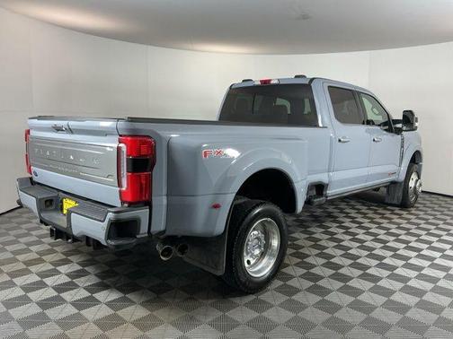Glacier Gray Metallic TriCoat 2024 Ford F-450 Platinum