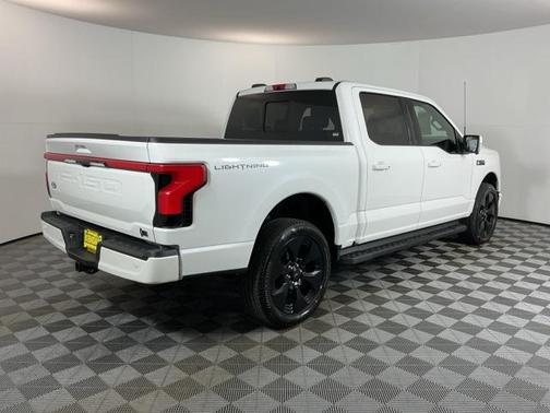 2025 Ford F-150 Lightning Platinum