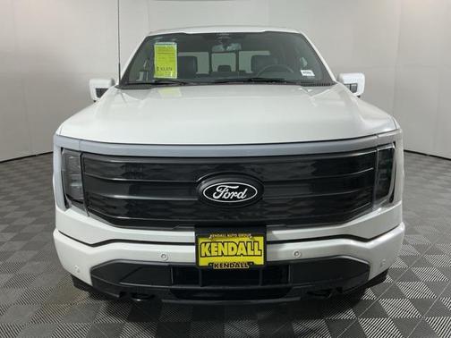 2025 Ford F-150 Lightning Platinum