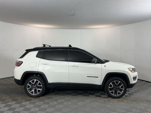 White Clearcoat 2018 Jeep Compass Trailhawk