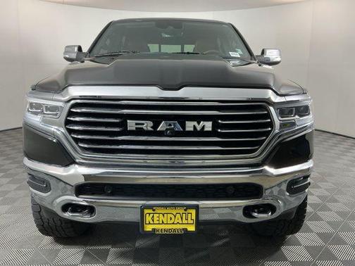 Diamond Black Crystal Pearlcoat 2020 RAM 1500 Longhorn