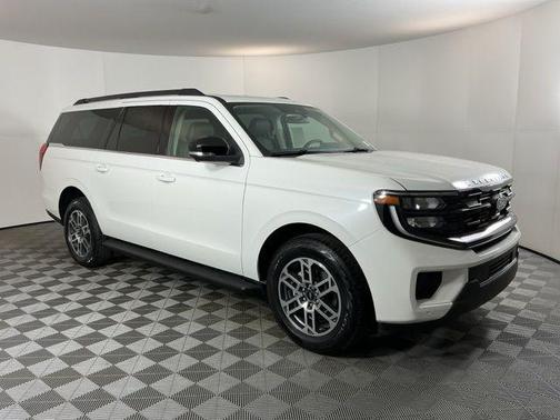 Star White Metallic Tri-Coat 2026 Ford Expedition Max Active 4x4