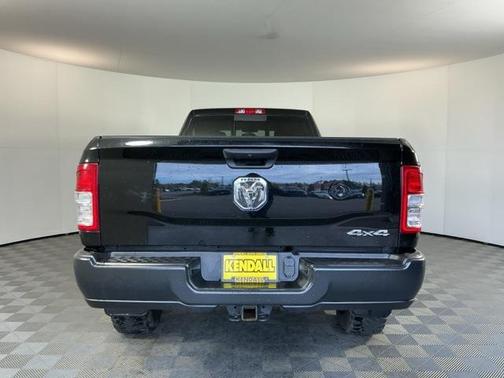 2020 RAM 2500 Tradesman Crew Cab 4X4 8' Box